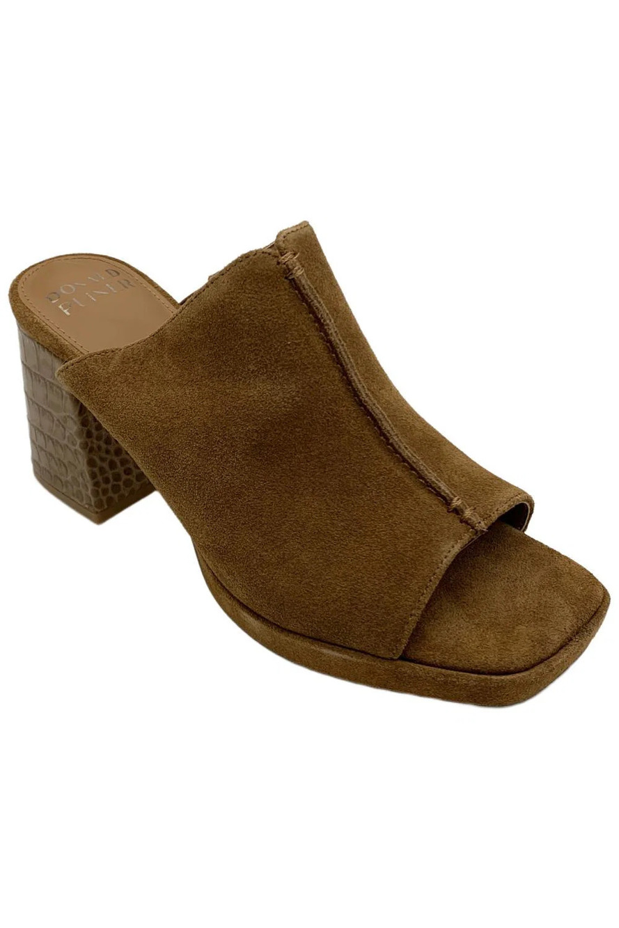 Donald Pliner Women's Derry Suede Heeled Sandals Saddle - Medium